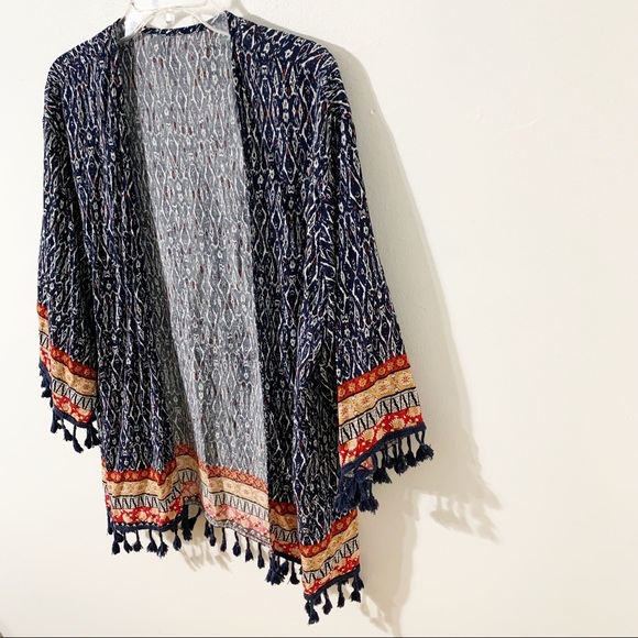 Unbranded Boho Style Three Quarter Sleeve Open Front Kimono Tassel Fringe Light - Picture 2 of 12